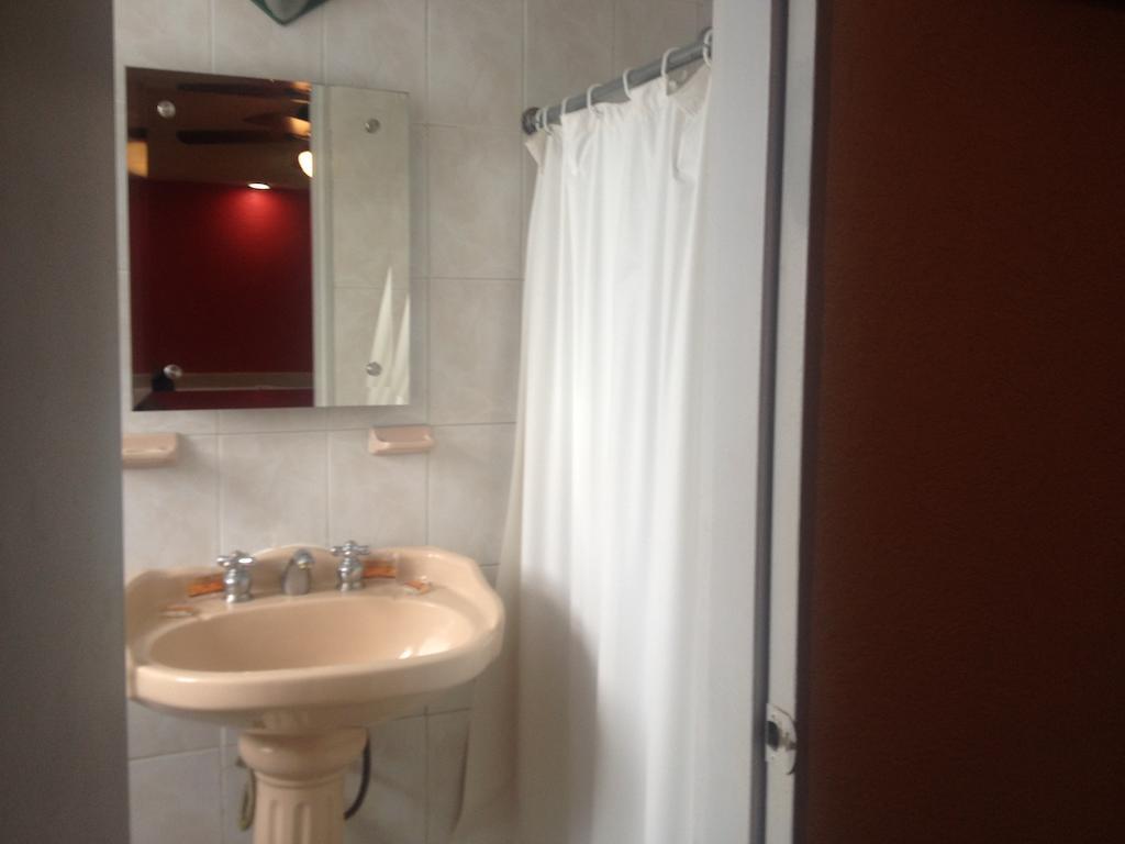 Hotel La Paz Guadalajara Phòng bức ảnh