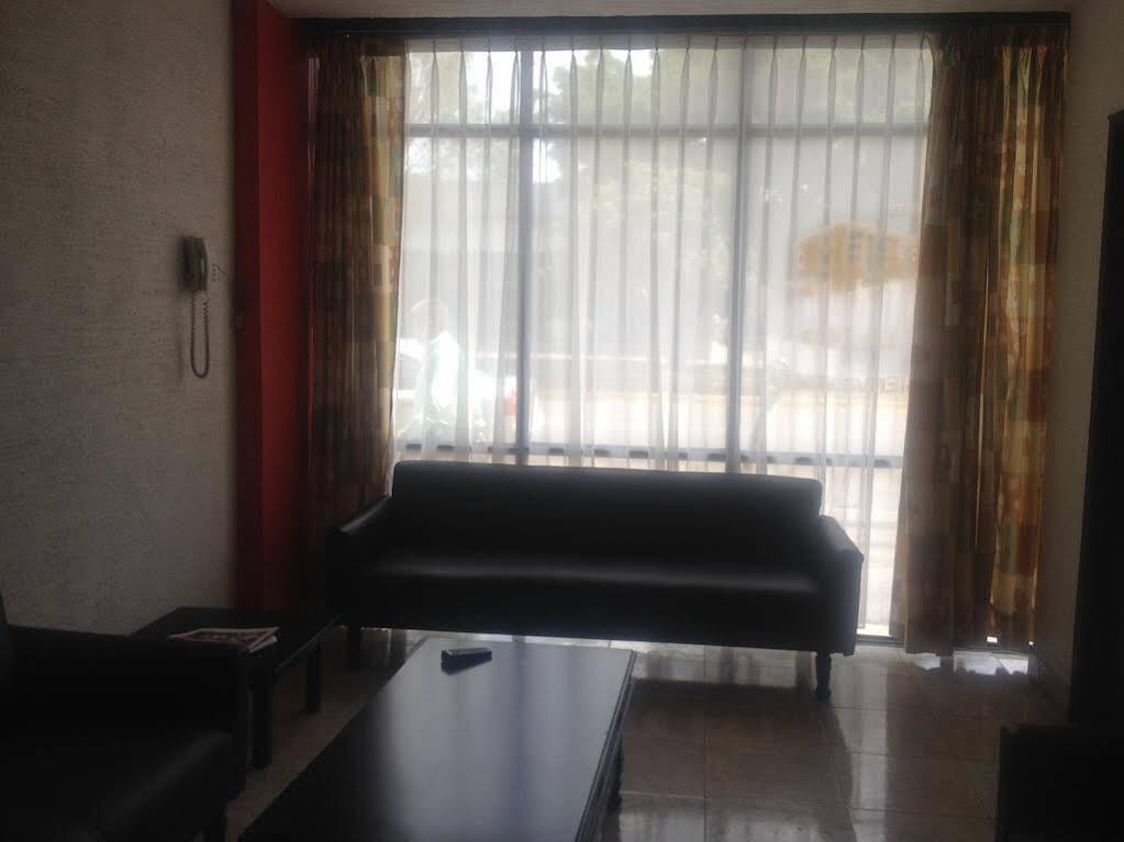 Hotel La Paz Guadalajara Ngoại thất bức ảnh